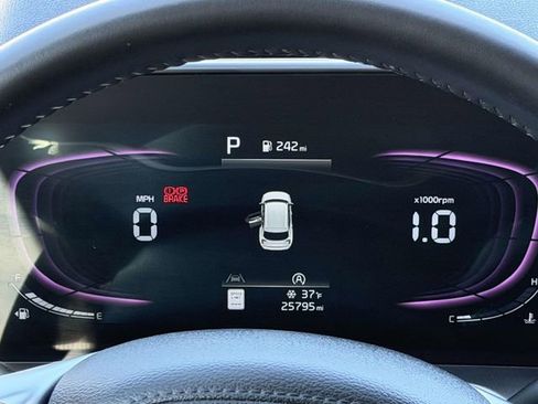 Used 2024 Kia Telluride LX image 24