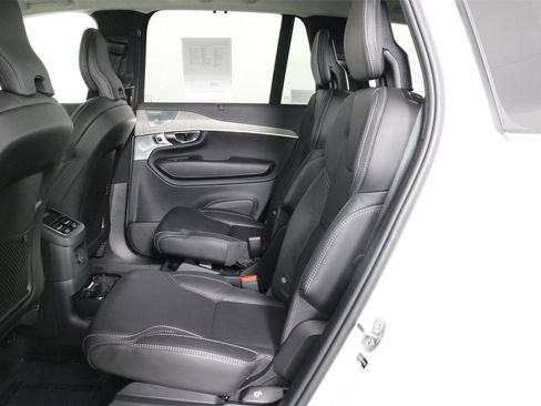 Certified 2023 Volvo XC90 T8 Ultimate w/ Lounge Package image 32