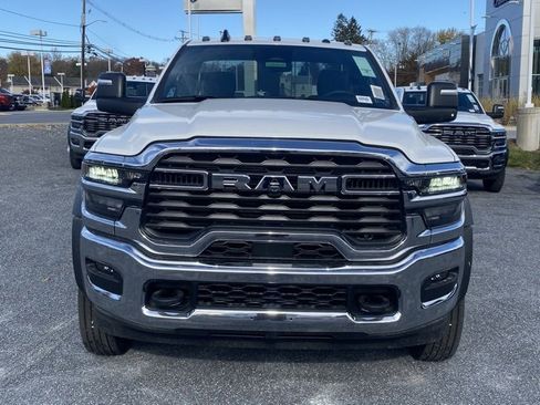New 2026 RAM 5500 Tradesman w/ Chrome Appearance Group image 9