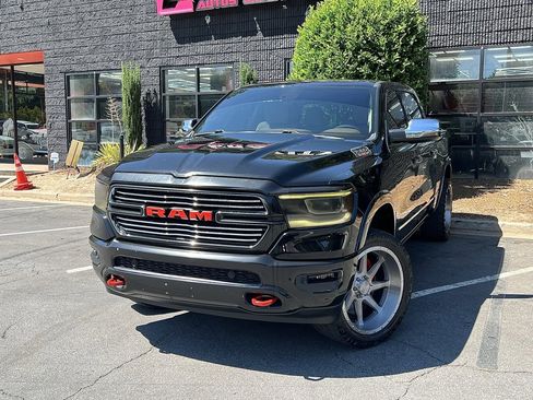 Used 2019 RAM 1500 Laramie image 2