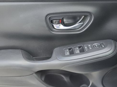 Certified 2025 Honda HR-V LX image 25
