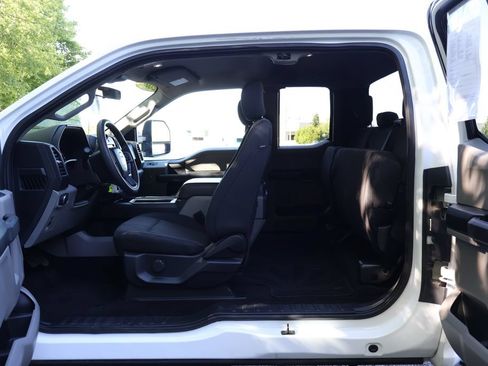 Used 2020 Ford F150 XL w/ Equipment Group 101A Mid AWD/4WD image 46