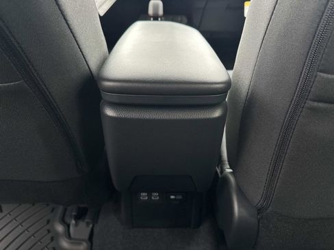 New 2026 Toyota Prius Plug-In Hybrid FWD image 13
