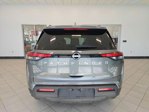 Used 2025 Nissan Pathfinder SV AWD/4WD image 4