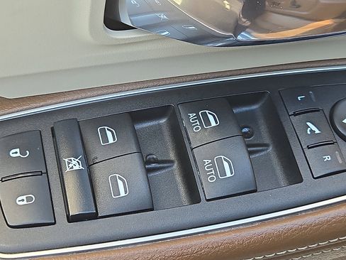 Used 2023 RAM 3500 Laramie image 11