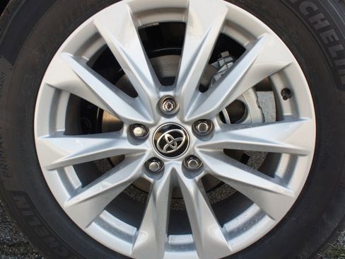 New 2026 Toyota Corolla Cross LE FWD image 8