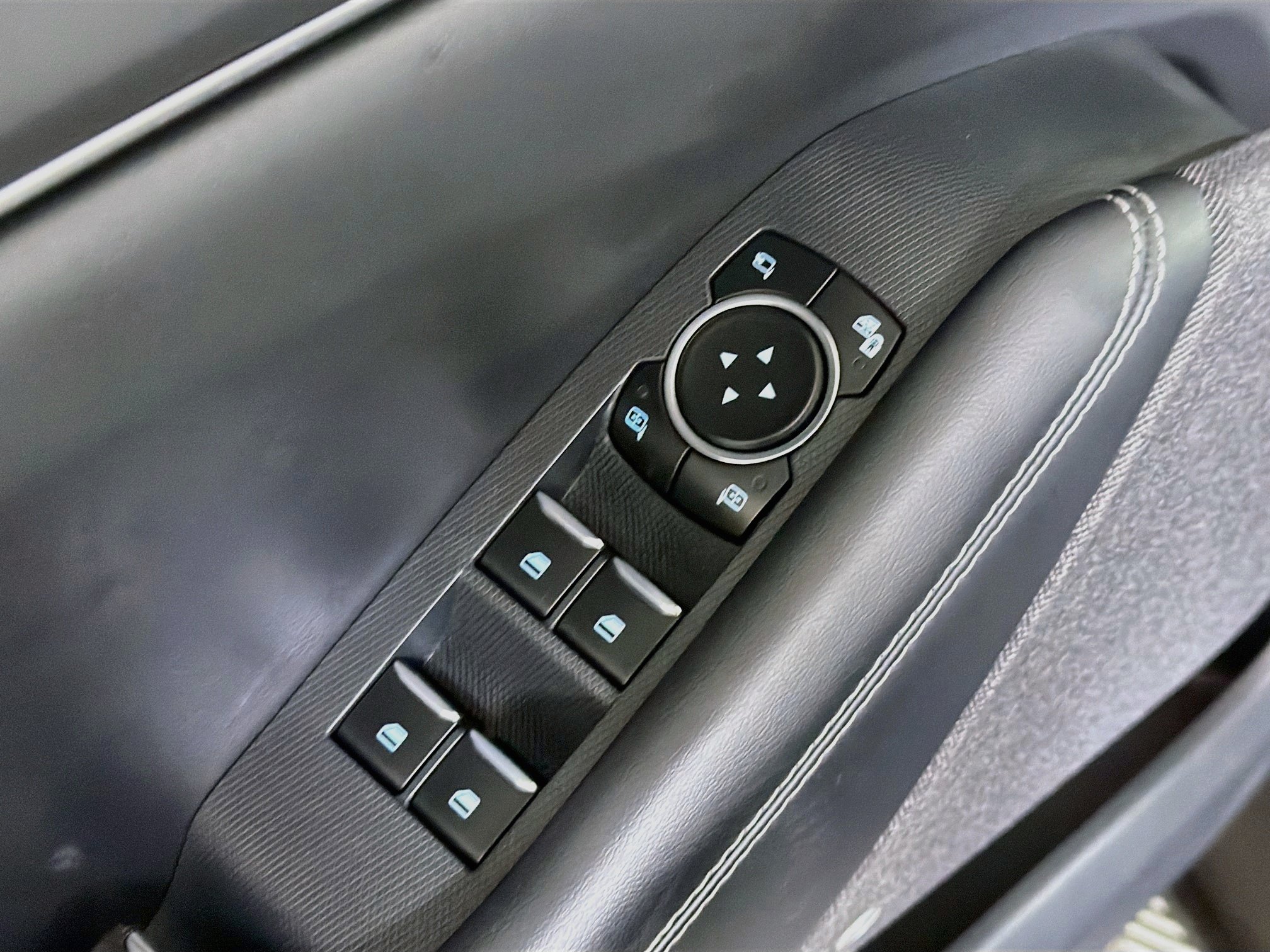 Used 2023 Ford Mustang Mach-E Premium AWD/4WD image 15