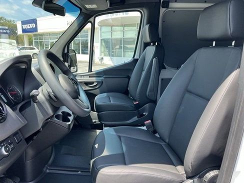 New 2023 Mercedes-Benz Sprinter 2500 image 18