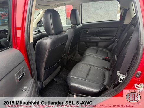 Used 2016 Mitsubishi Outlander SEL image 11