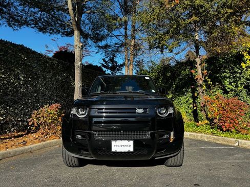 Used 2024 Land Rover Defender 110 V8 image 2