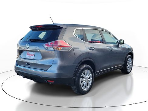 Used 2015 Nissan Rogue S image 4