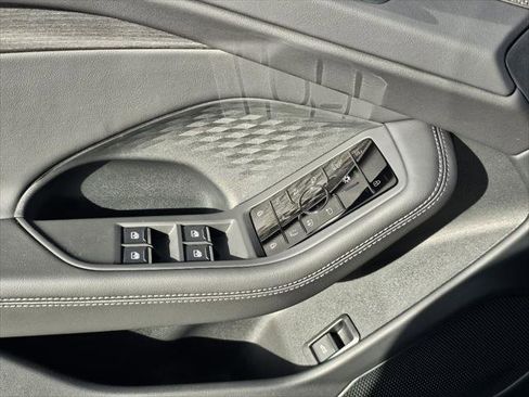 New 2026 Audi A6 Premium Plus image 10