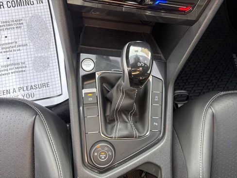 Used 2024 Volkswagen Tiguan SE R-Line image 24