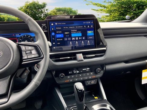 Used 2026 Subaru Outback Premium image 6