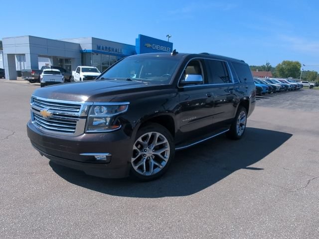 Used 2018 Chevrolet Suburban Premier AWD/4WD image 3