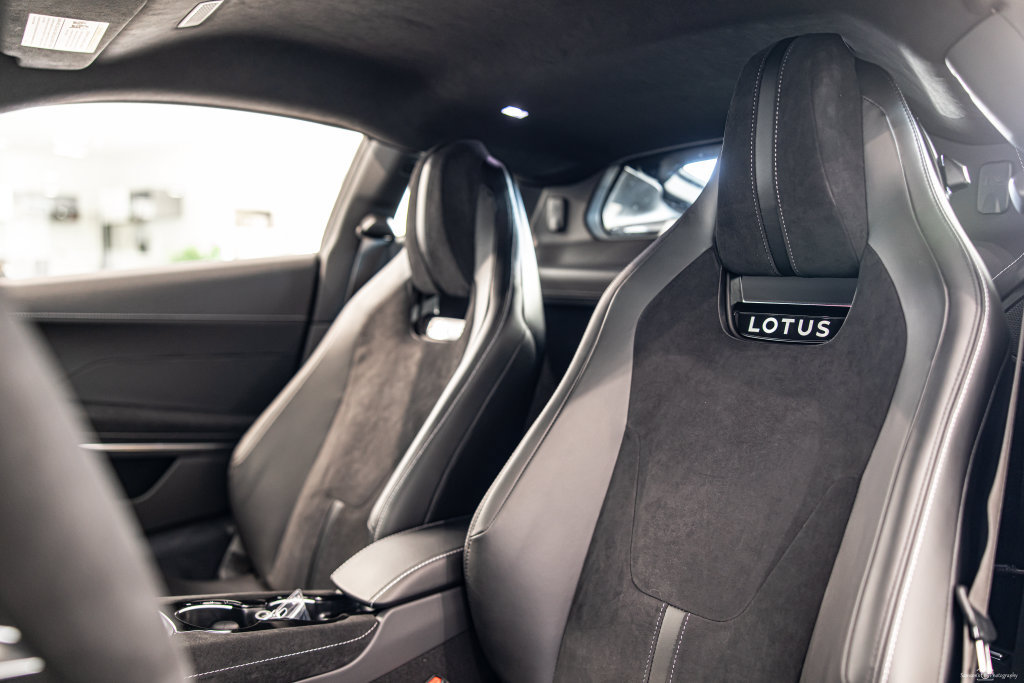 New 2027 Lotus Emira SE RWD image 17