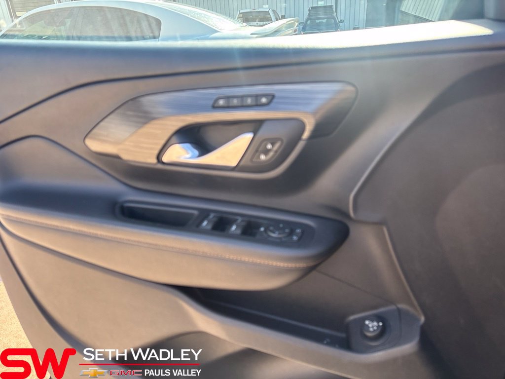 Used 2018 GMC Terrain SLT w/ Preferred Package FWD image 9