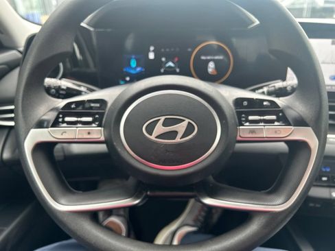 Used 2024 Hyundai Elantra SEL FWD image 16