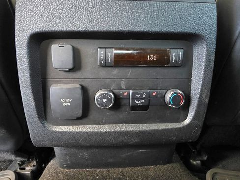 Used 2015 Lincoln Navigator 4WD image 24