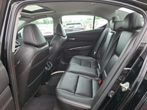 Used 2016 Acura TLX V6 FWD image 9