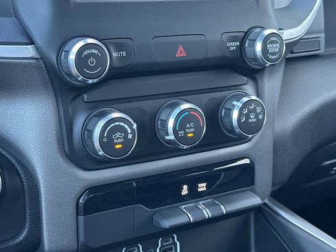 Used 2020 RAM 1500 Big Horn AWD/4WD image 21