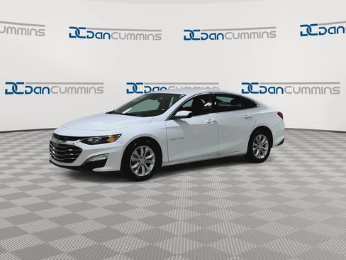 Used 2025 Chevrolet Malibu LT FWD image 4