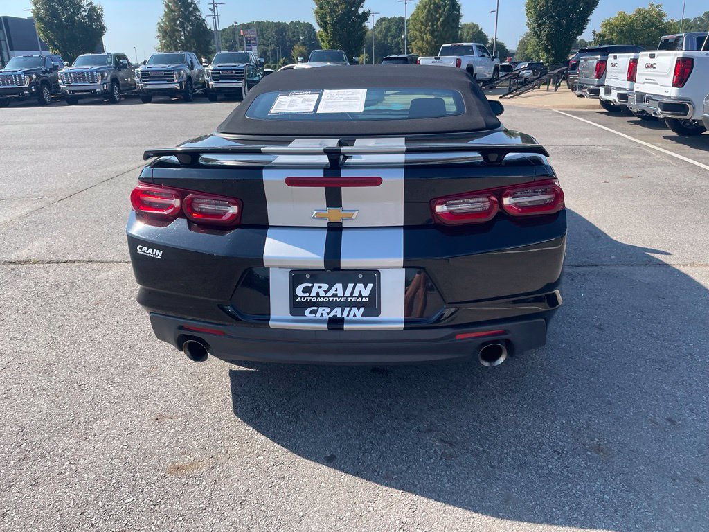 Used 2023 Chevrolet Camaro LT RWD image 7