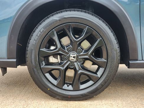Certified 2025 Honda HR-V Sport image 14