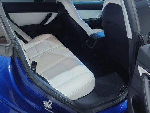 Used 2018 Tesla Model 3 Performance image 8