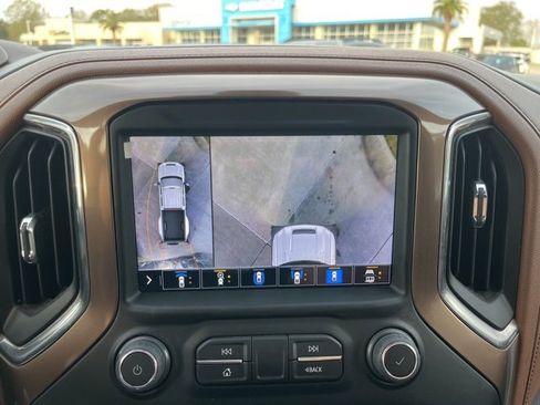 Used 2022 Chevrolet Silverado 3500 High Country image 28