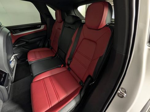 New 2026 Porsche Cayenne S AWD/4WD image 24