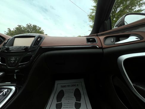 Used 2017 Buick Regal Premium w/ Driver Confidence Package #1 image 19