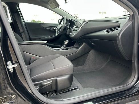 Used 2024 Chevrolet Malibu LT FWD image 30