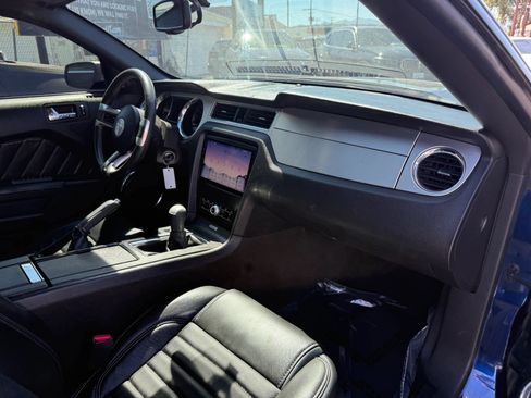 Used 2010 Ford Mustang GT Premium RWD image 31