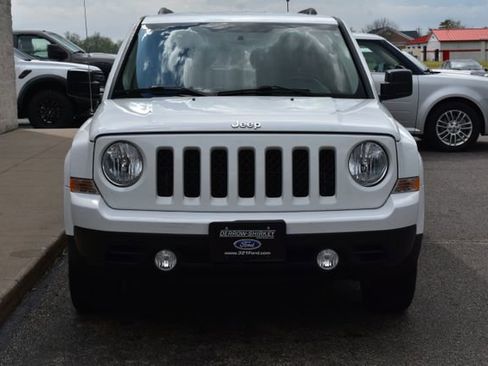 Used 2015 Jeep Patriot Latitude image 12