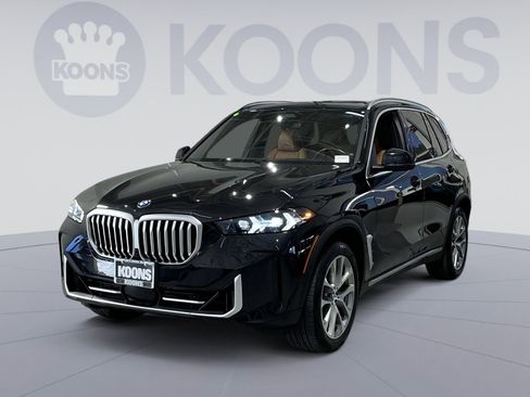 Used 2024 BMW X5 xDrive40i AWD/4WD image 1