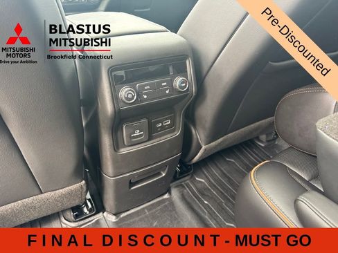 Used 2023 GMC Acadia AT4 w/ GMC Pro Grade Package AWD/4WD image 38