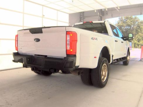 Used 2023 Ford F350 XL AWD/4WD image 3