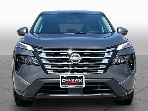 Used 2025 Nissan Rogue SV AWD/4WD image 4
