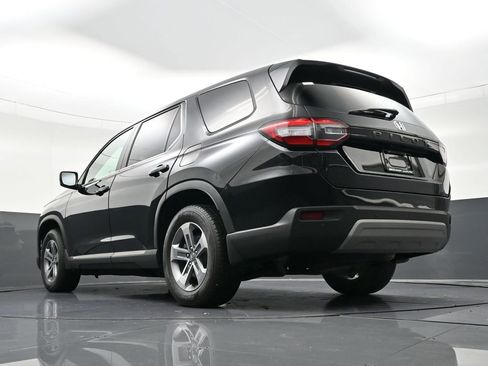 Used 2025 Honda Pilot EX-L image 21