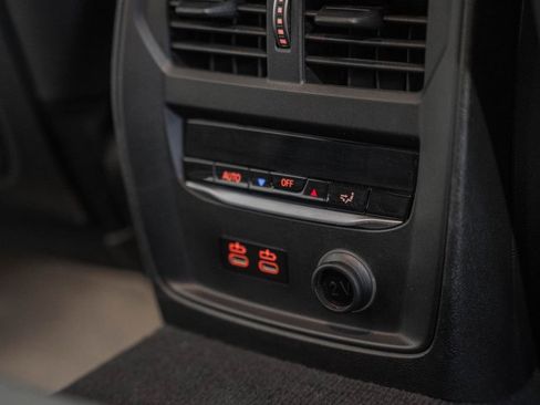 Used 2019 BMW 330i Sedan w/ Driving Assistance Package image 36