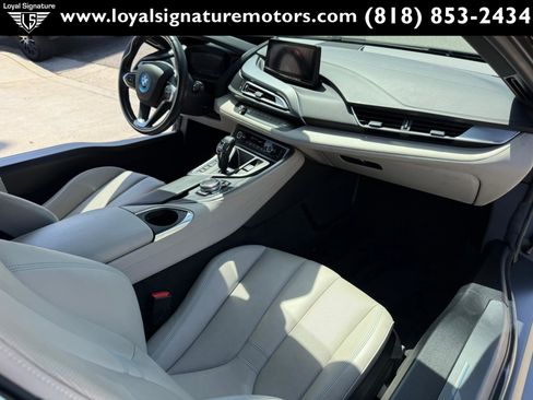 Used 2015 BMW i8 image 33