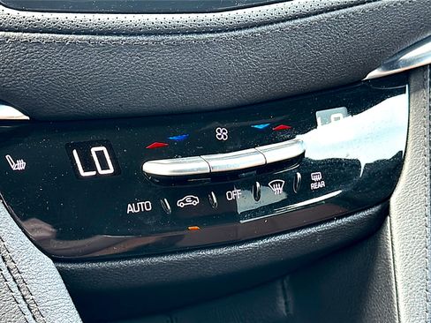 Used 2022 Cadillac XT5 Premium Luxury image 34