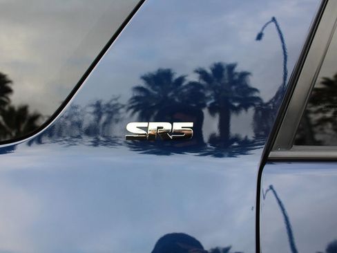 Used 2014 Toyota 4Runner SR5 image 15