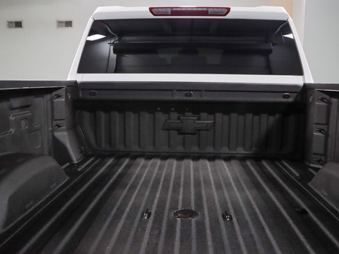 Used 2024 Chevrolet Silverado 2500 LTZ AWD/4WD image 30