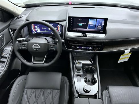New 2026 Nissan Rogue Platinum AWD/4WD image 12