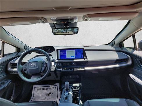 Used 2024 Toyota Prius Limited w/ Limited Premium Package FWD image 18