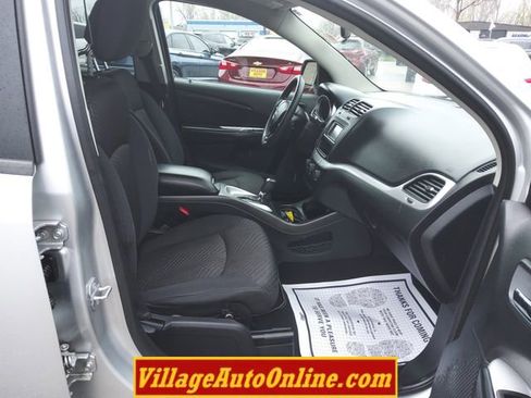 Used 2014 Dodge Journey SE w/ Flexible Seating Group FWD image 36