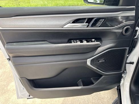 New 2026 Jeep Grand Wagoneer 4WD image 36