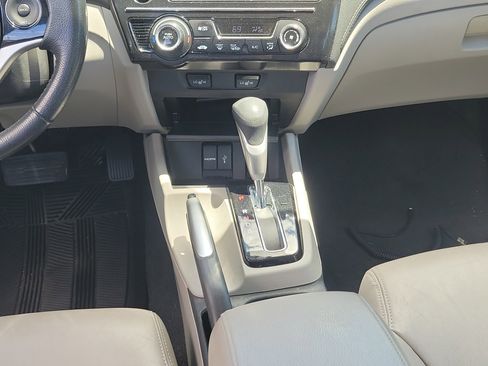 Used 2015 Honda Civic EX-L image 16